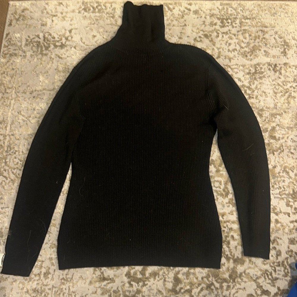 Banana Republic Black Turtleneck Sweater 100% wool